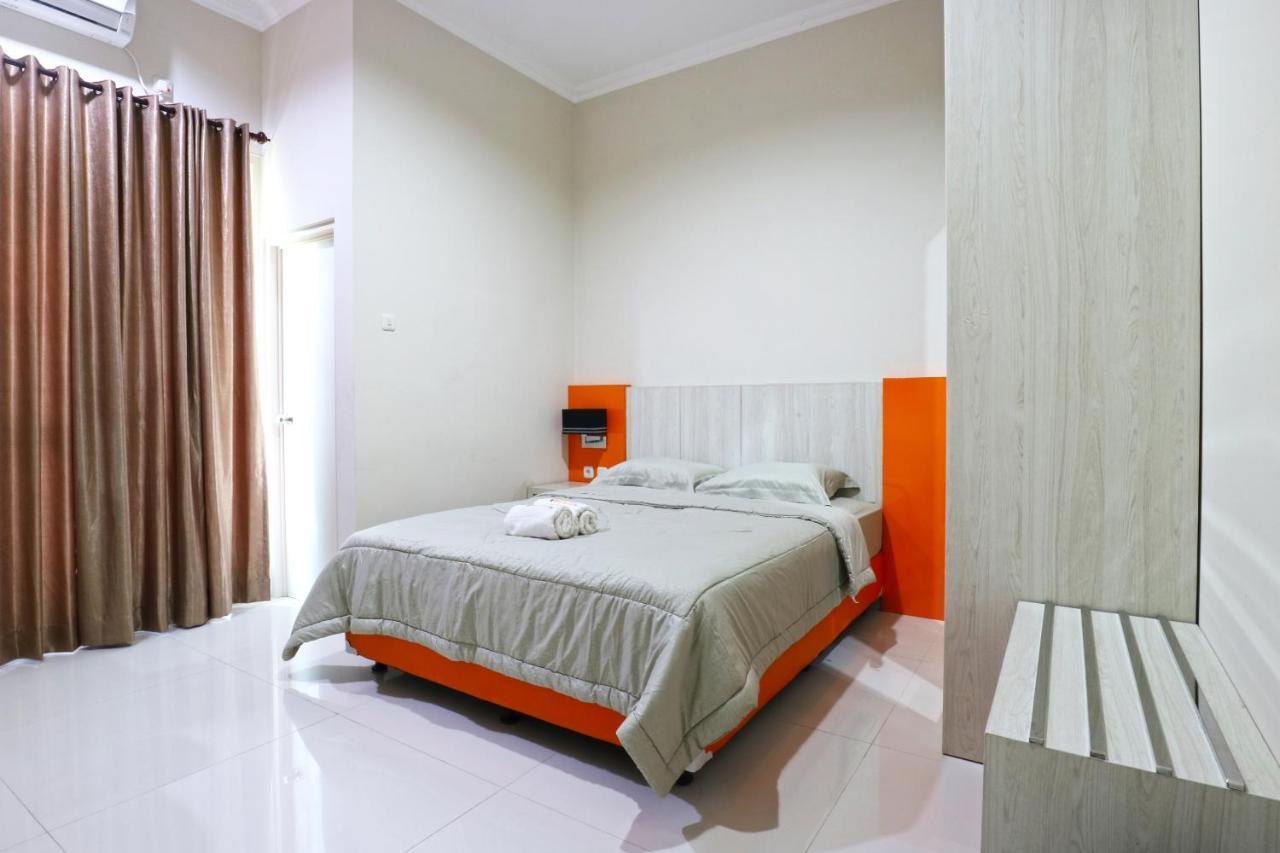 Velozip Kos Exclusive Apartman Surabaya Kültér fotó