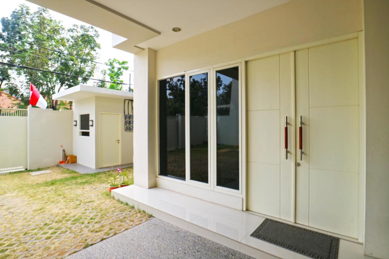 Velozip Kos Exclusive Apartman Surabaya Kültér fotó